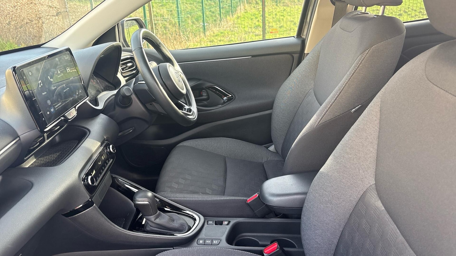 Used Toyota Yaris 2024 for sale - 77598985: Photo 10