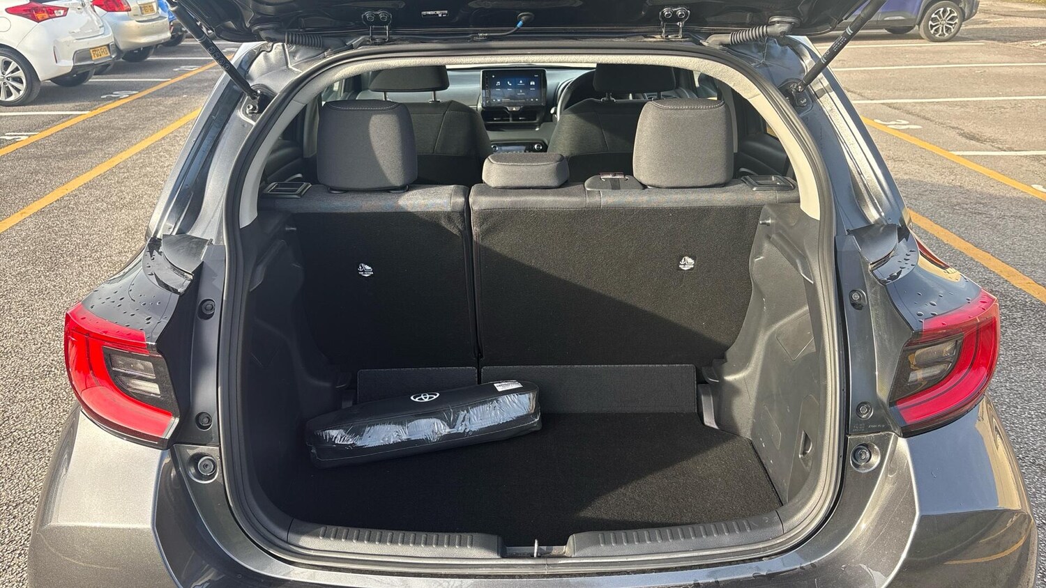 Used Toyota Yaris 2024 for sale - 77598985: Photo 14