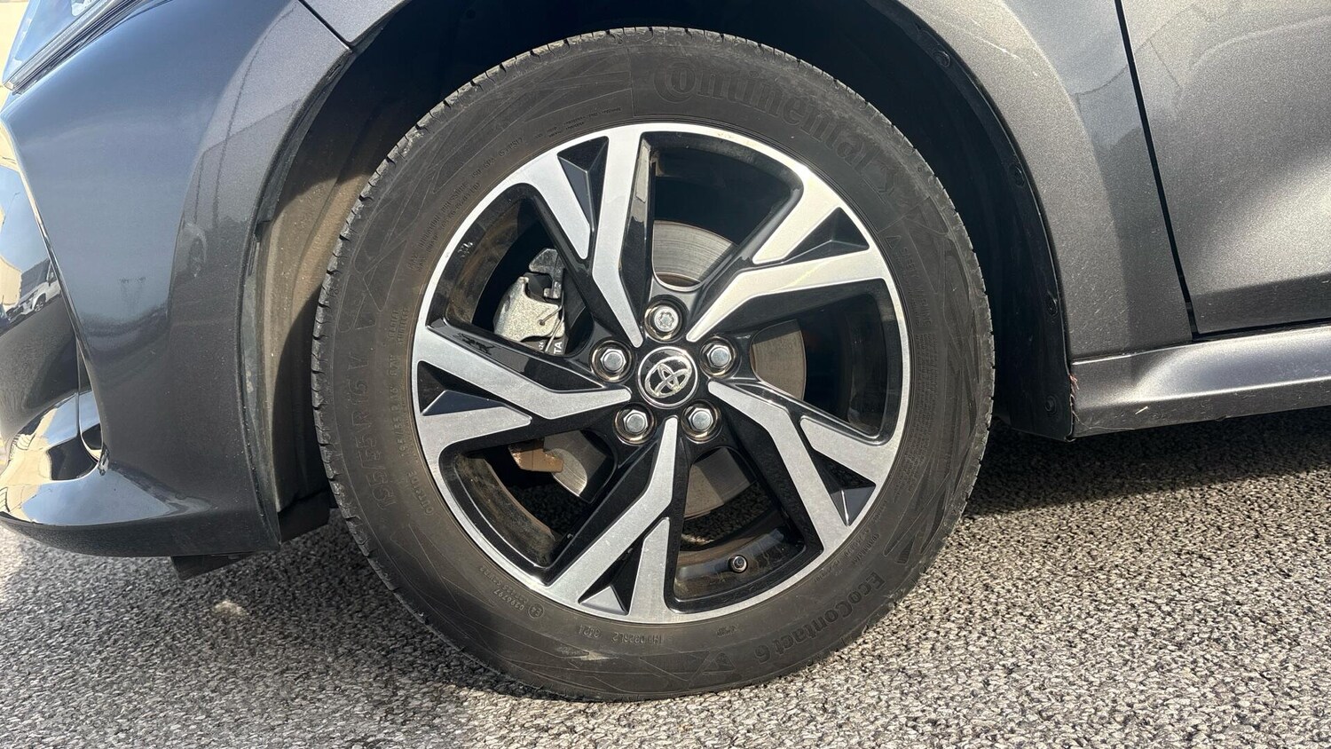 Used Toyota Yaris 2024 for sale - 77598985: Photo 18