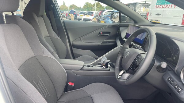 Used Toyota C-HR 2025 for sale - 75600847: Photo 11