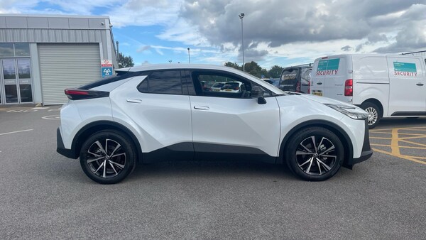 Used Toyota C-HR 2025 for sale - 75600847: Photo 16