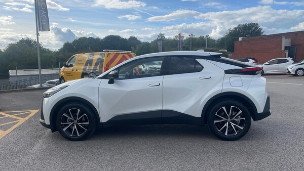 Used Toyota C-HR 2025 for sale - 75600847: Photo 17
