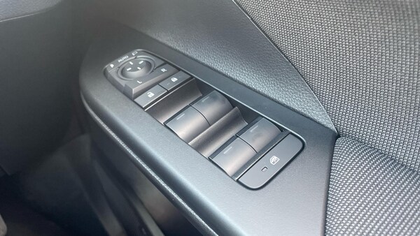 Used Toyota C-HR 2025 for sale - 75600847: Photo 25