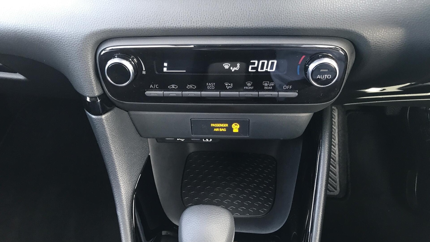 Used Toyota Yaris 2025 for sale - 77637371: Photo 23