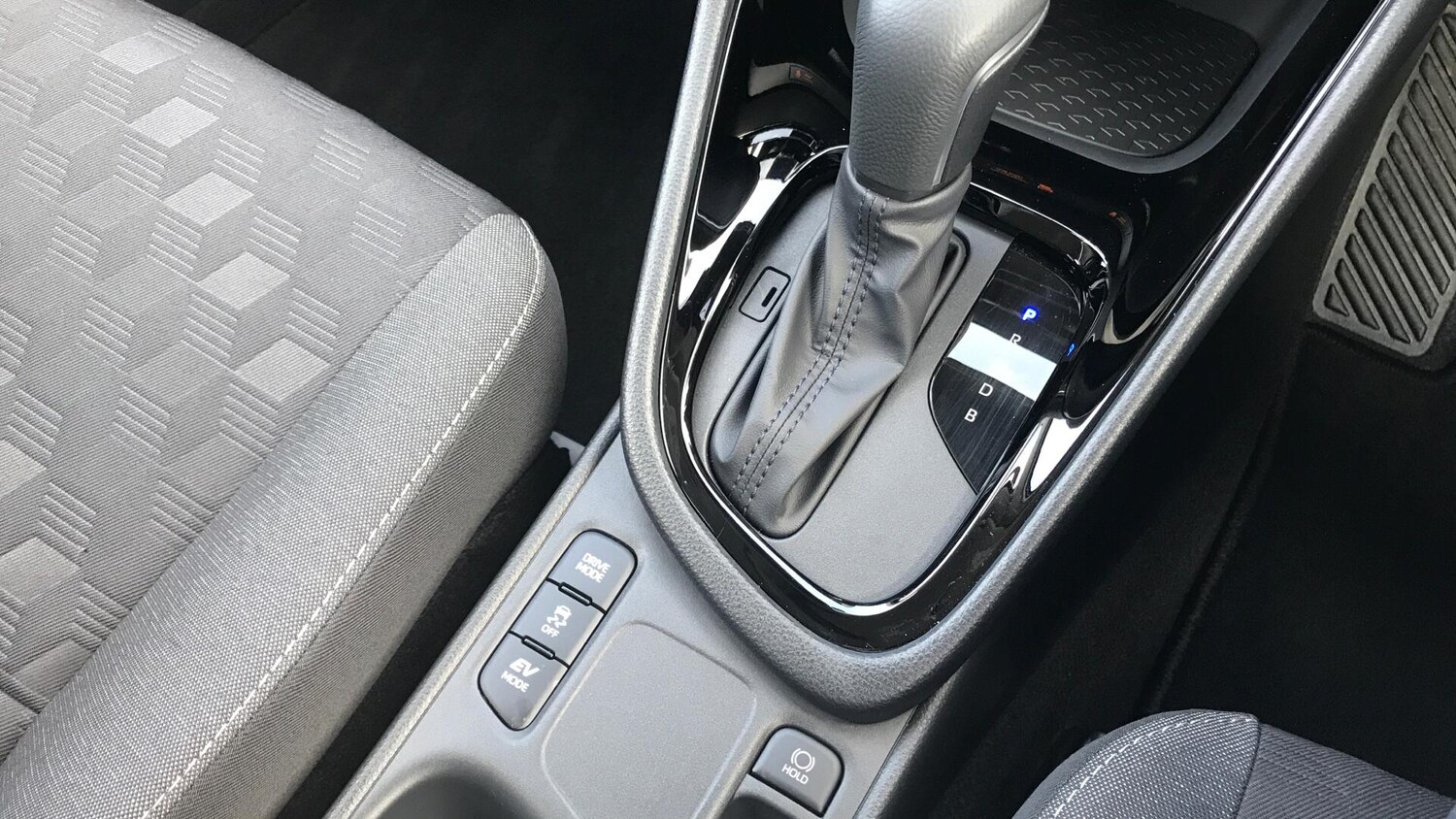 Used Toyota Yaris 2025 for sale - 77637371: Photo 25