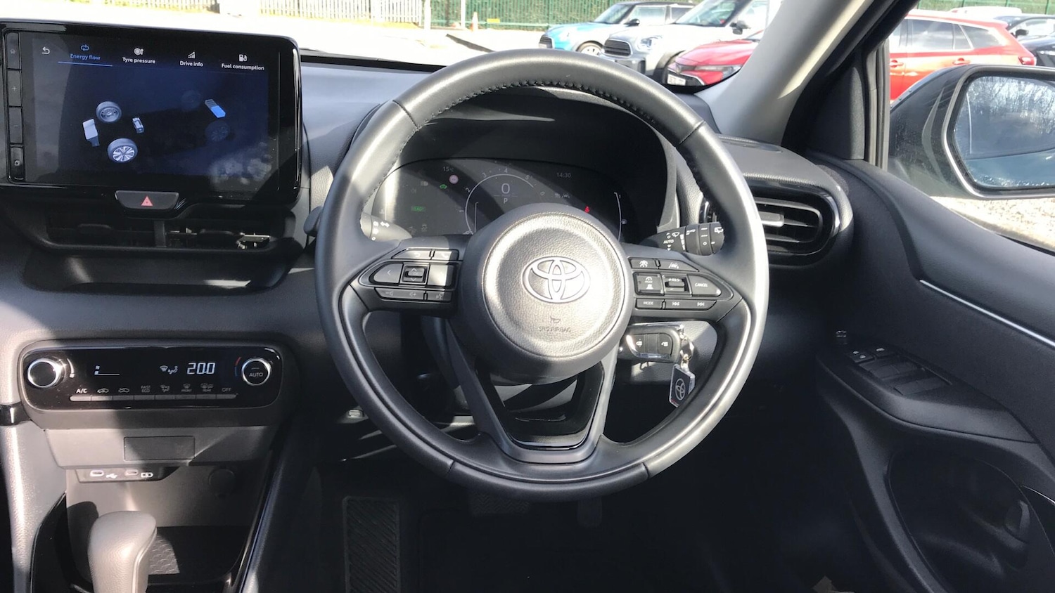 Used Toyota Yaris 2025 for sale - 77637371: Photo 6