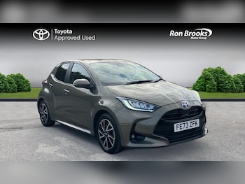 Used Toyota Yaris 2023 for sale - 79475401: Photo