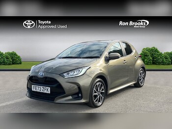 Used Toyota Yaris 2023 for sale - 79475401: Photo
