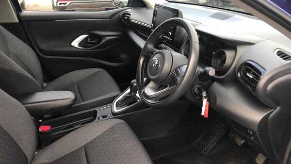 Used Toyota Yaris 2023 for sale - 76179331: Photo 11