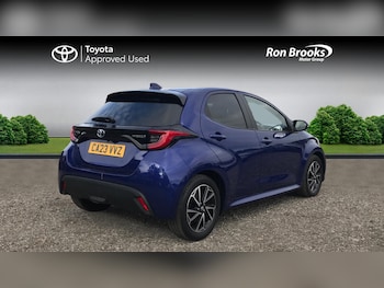 Used Toyota Yaris 2023 for sale - 76179331: Photo 2