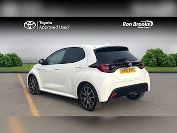 Used Toyota Yaris 2021 for sale - 77957762: Photo