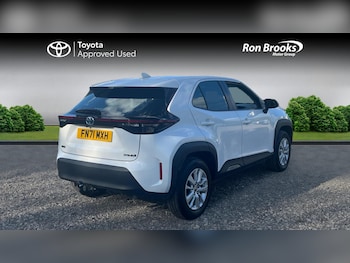 Used Toyota Yaris Cross 2021 for sale - 77254537: Photo