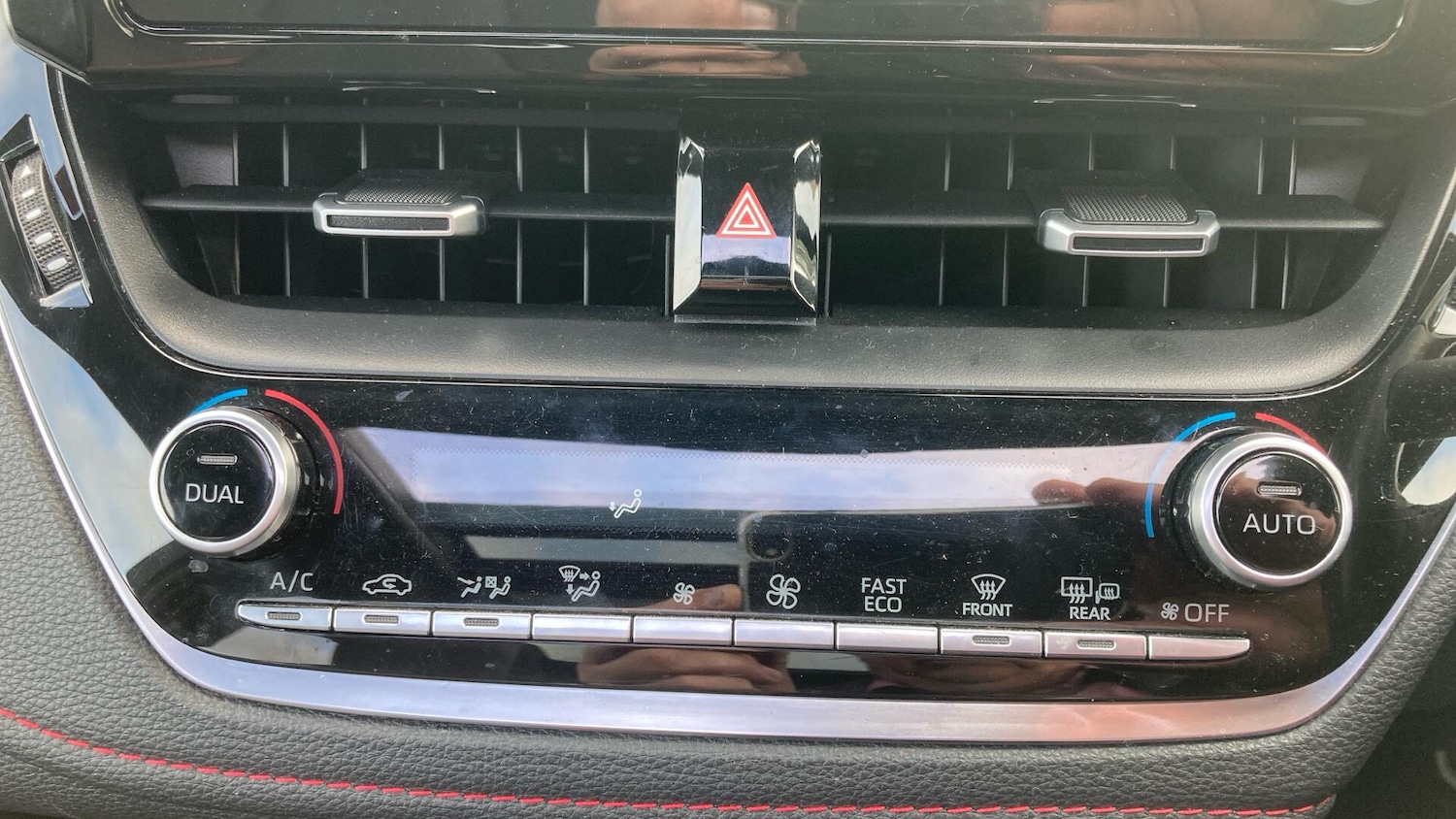 Used Toyota Corolla 2020 for sale - 76898570: Photo 24