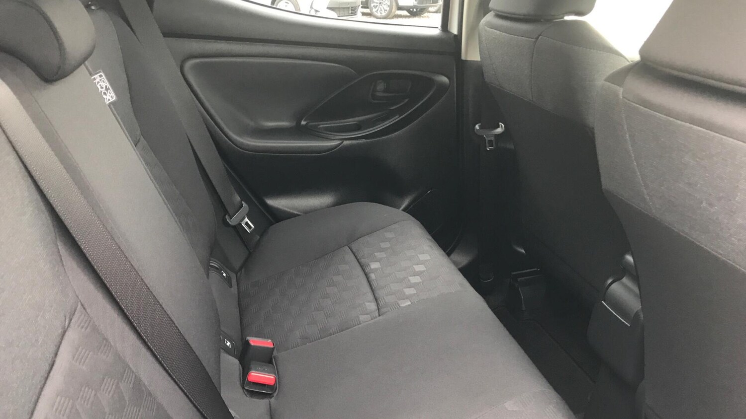 Used Toyota Yaris 2024 for sale - 76317767: Photo 12