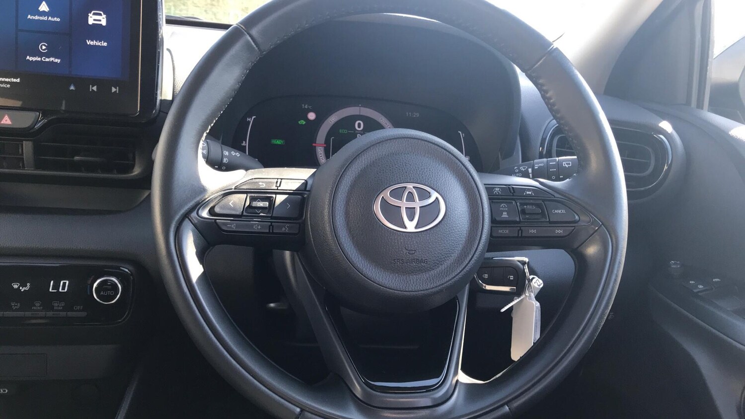 Used Toyota Yaris 2024 for sale - 77637393: Photo 8