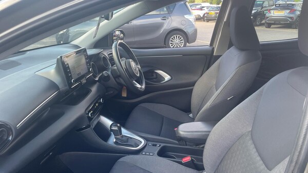 Used Toyota Yaris 2022 for sale - 76085040: Photo 10