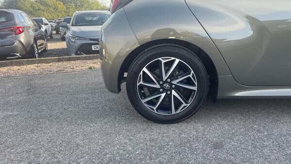 Used Toyota Yaris 2022 for sale - 76085040: Photo 20
