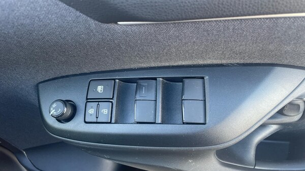 Used Toyota Yaris 2022 for sale - 76085040: Photo 22