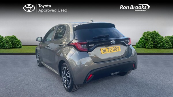 Used Toyota Yaris 2022 for sale - 76085040: Photo 4
