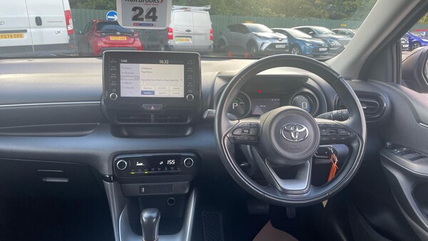 Used Toyota Yaris 2022 for sale - 76085040: Photo 5
