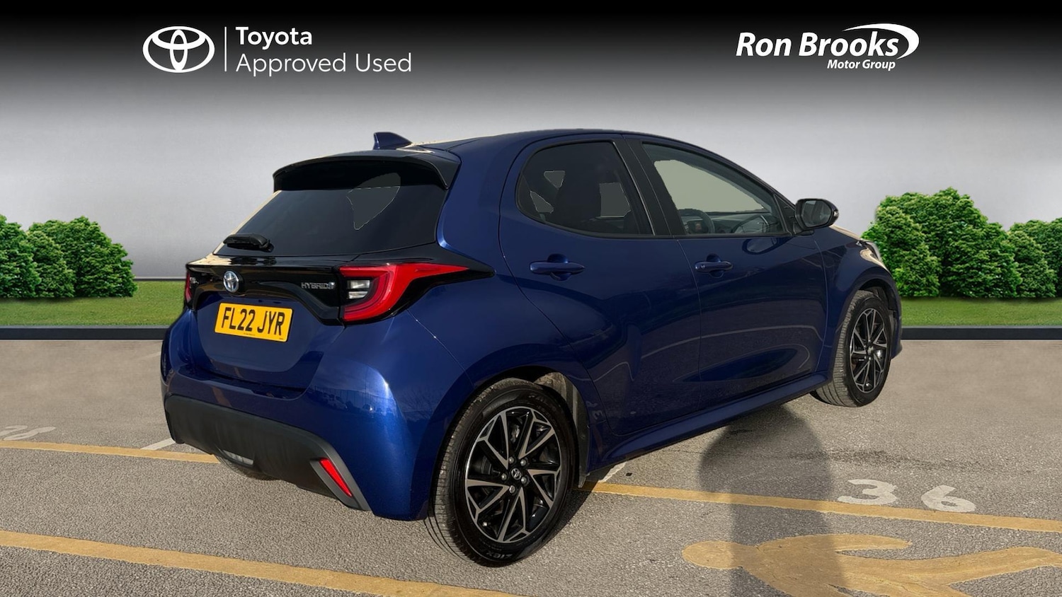 Used Toyota Yaris 2022 for sale - 76645178: Photo 2