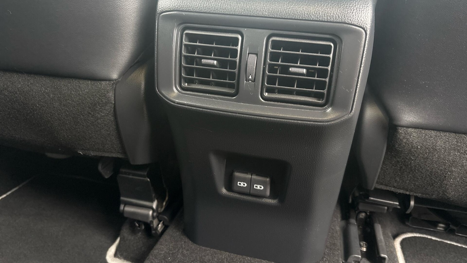 Used Toyota RAV4 2022 for sale - 76728033: Photo 24