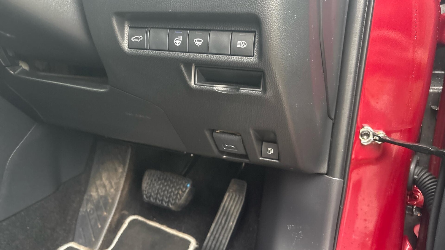 Used Toyota RAV4 2022 for sale - 76728033: Photo 25