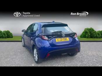 Used Toyota Yaris 2021 for sale - 74875489: Photo