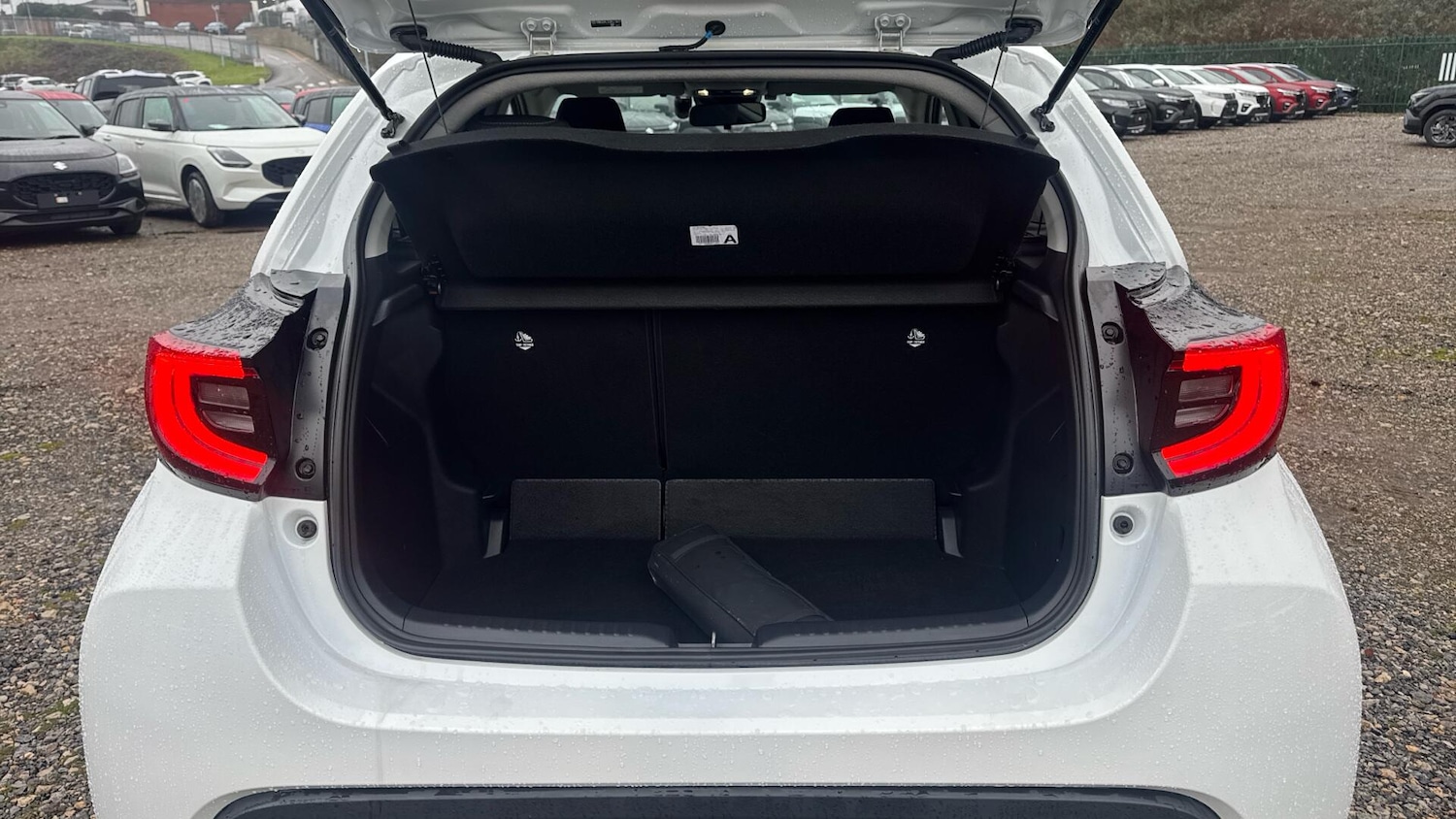 Used Toyota Yaris 2024 for sale - 77305978: Photo 14