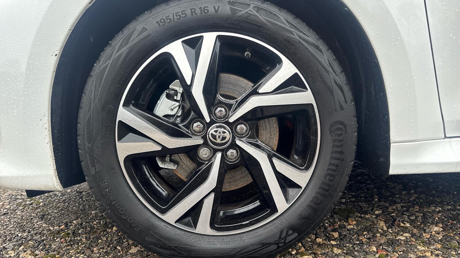 Used Toyota Yaris 2024 for sale - 77305978: Photo 18