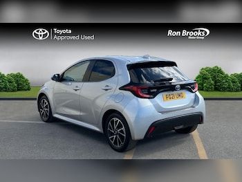 Used Toyota Yaris 2021 for sale - 77909371: Photo