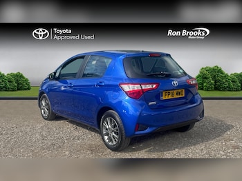 Used Toyota Yaris 2018 for sale - 78891262: Photo