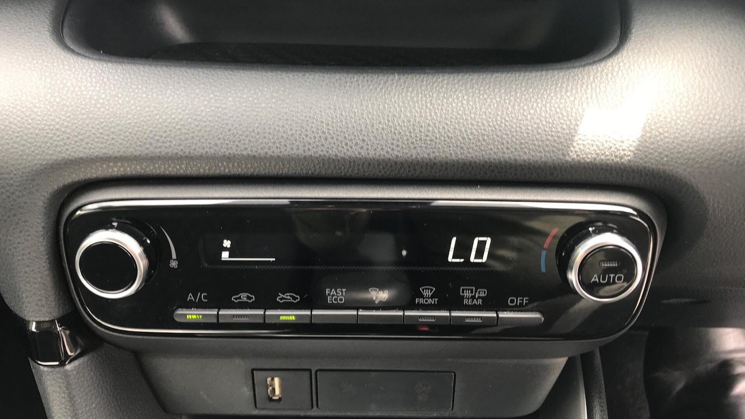 Used Toyota Yaris 2022 for sale - 76765832: Photo 22