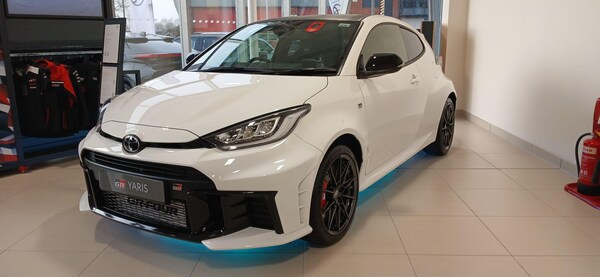 Used Toyota Yaris 2024 for sale - 76151719: Photo 1