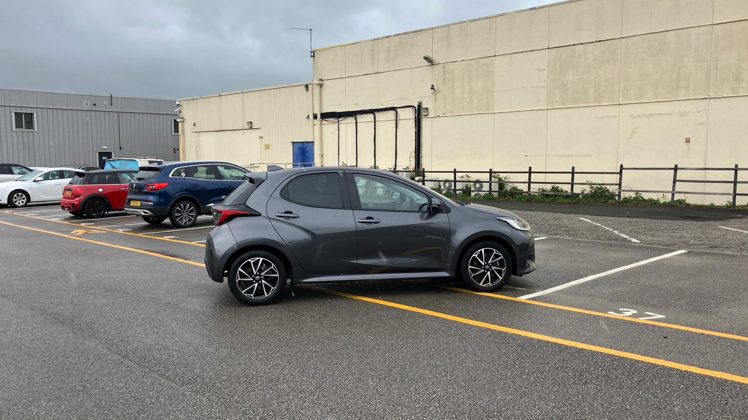 Used Toyota Yaris 2023 for sale - 76179891: Photo 16