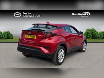Used Toyota C-HR 2023 for sale - 79316880: Photo