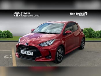 Used Toyota Yaris 2023 for sale - 79475578: Photo