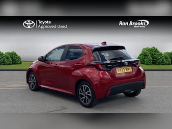 Used Toyota Yaris 2023 for sale - 79475578: Photo