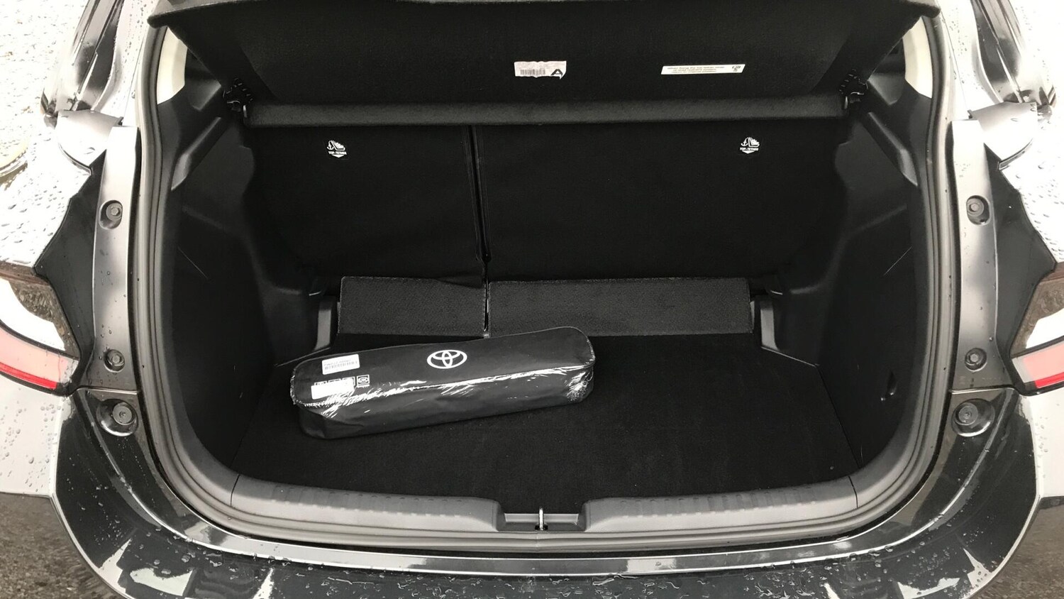 Used Toyota Yaris 2023 for sale - 76247287: Photo 14