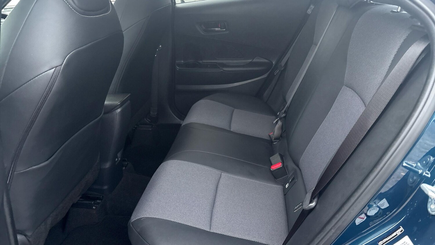 Used Toyota C-HR 2025 for sale - 77254540: Photo 13