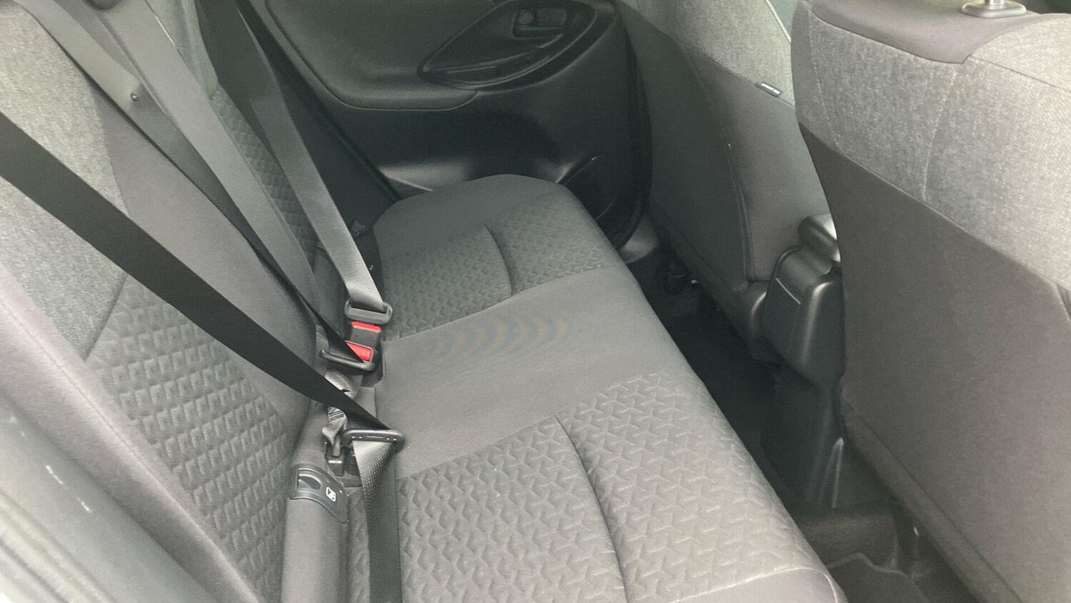 Used Toyota Yaris Cross 2022 for sale - 77524334: Photo 12