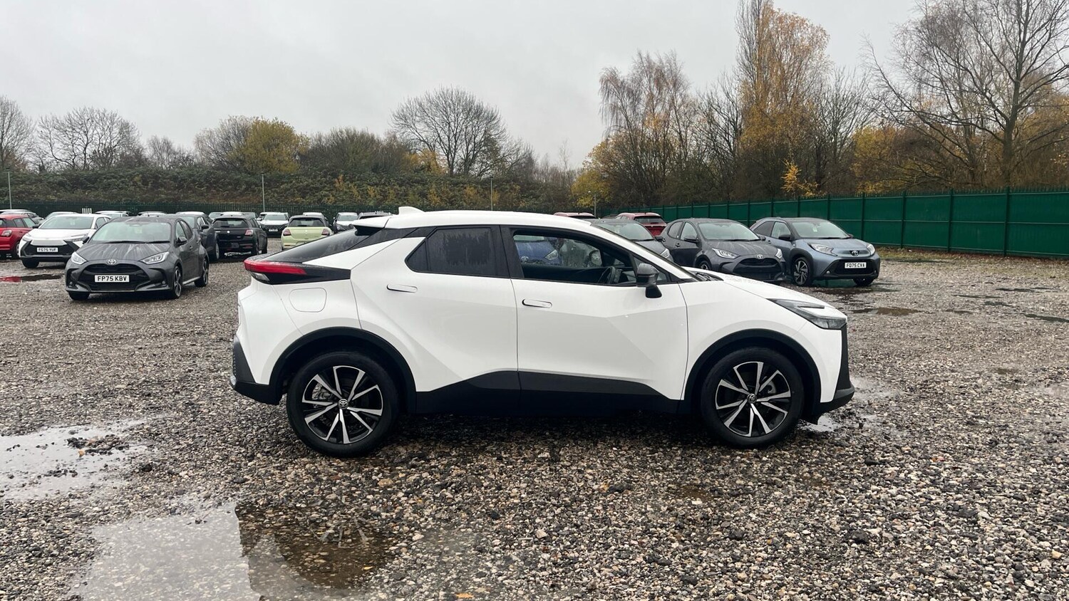 Used Toyota C-HR 2024 for sale - 76781601: Photo 16