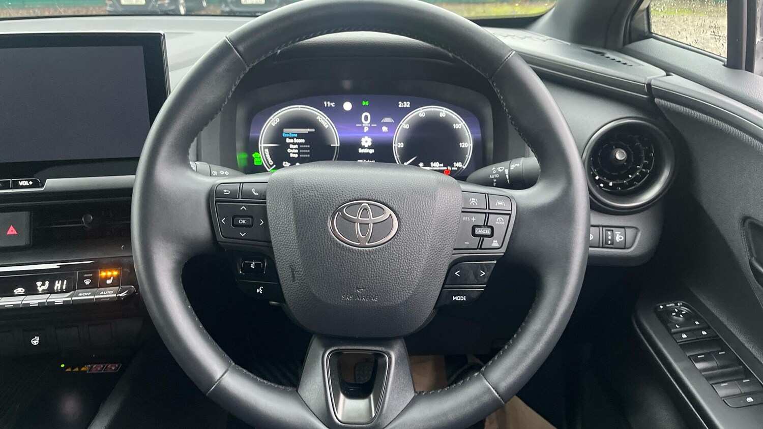 Used Toyota C-HR 2024 for sale - 76781601: Photo 6
