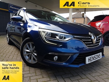 Used Renault Megane 2017 for sale - 76009772: Photo