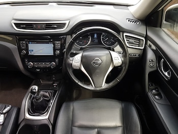 Used Nissan X-Trail 2015 for sale - 76009926: Photo