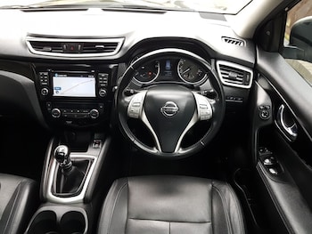 Used Nissan Qashqai 2018 for sale - 76009980: Photo