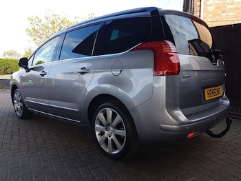 Used Peugeot 5008 2016 for sale - 76009585: Photo