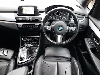 Used BMW 2 Series 2016 for sale - 76009803: Photo