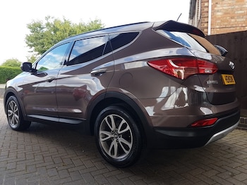 Used Hyundai Santa Fe 2014 for sale - 76010027: Photo