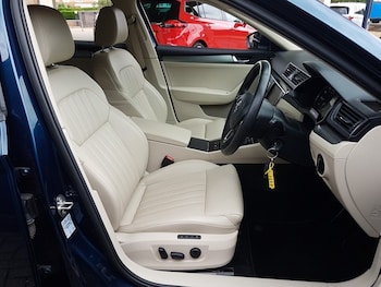 Used Skoda Superb 2015 for sale - 76009792: Photo